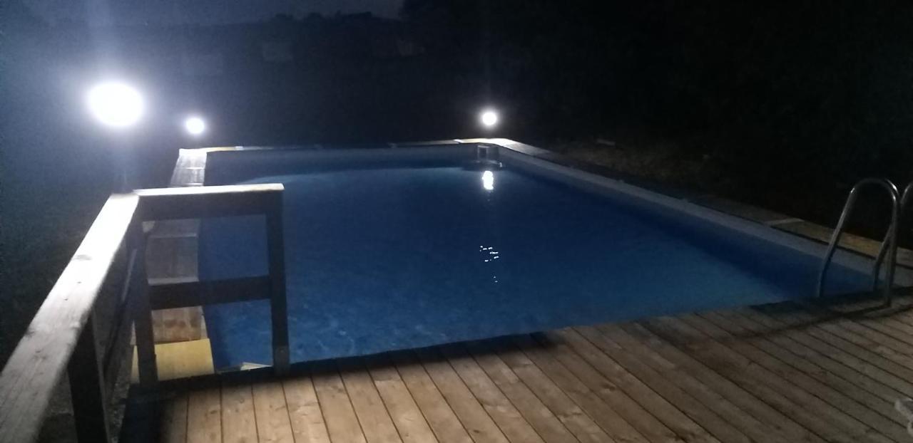 La Finestra Sul Cortile Panzió Pomezia Kültér fotó